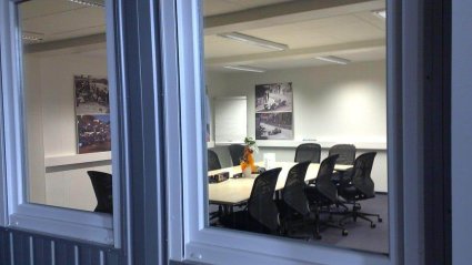 Spezielle Modulgebäude - Hallenbüro