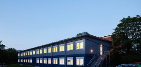 Modulbau - Schule Außenansicht / Fotostudio: Riethausen